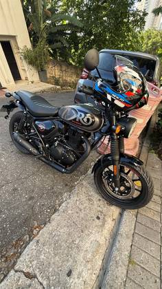 ROYAL ENFIELD HUNTER 350 